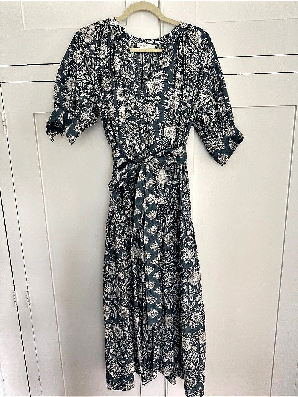 marea Belted Dress Floral Maxi Dress Blue & White Small